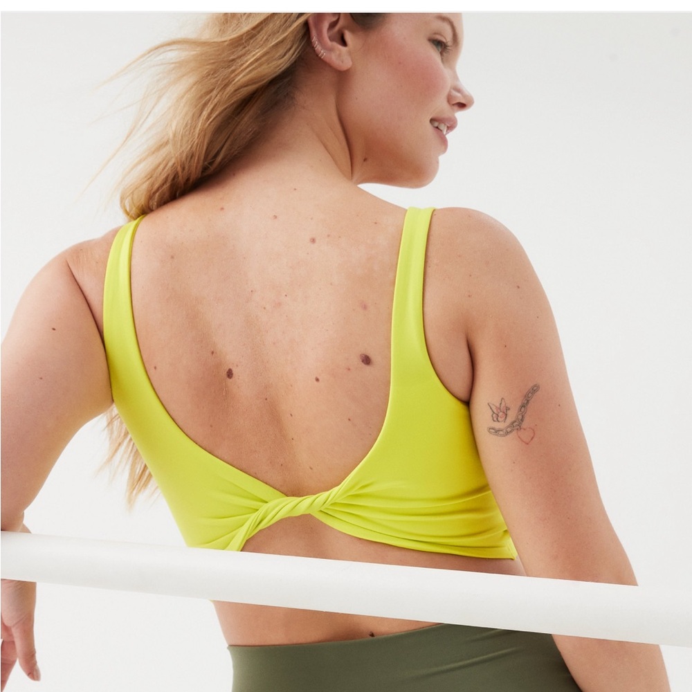 BEAUTIFUL LIMITED EDITION AERIE SPORTS WORKOUT TOP IN A SIZE SMALL😍